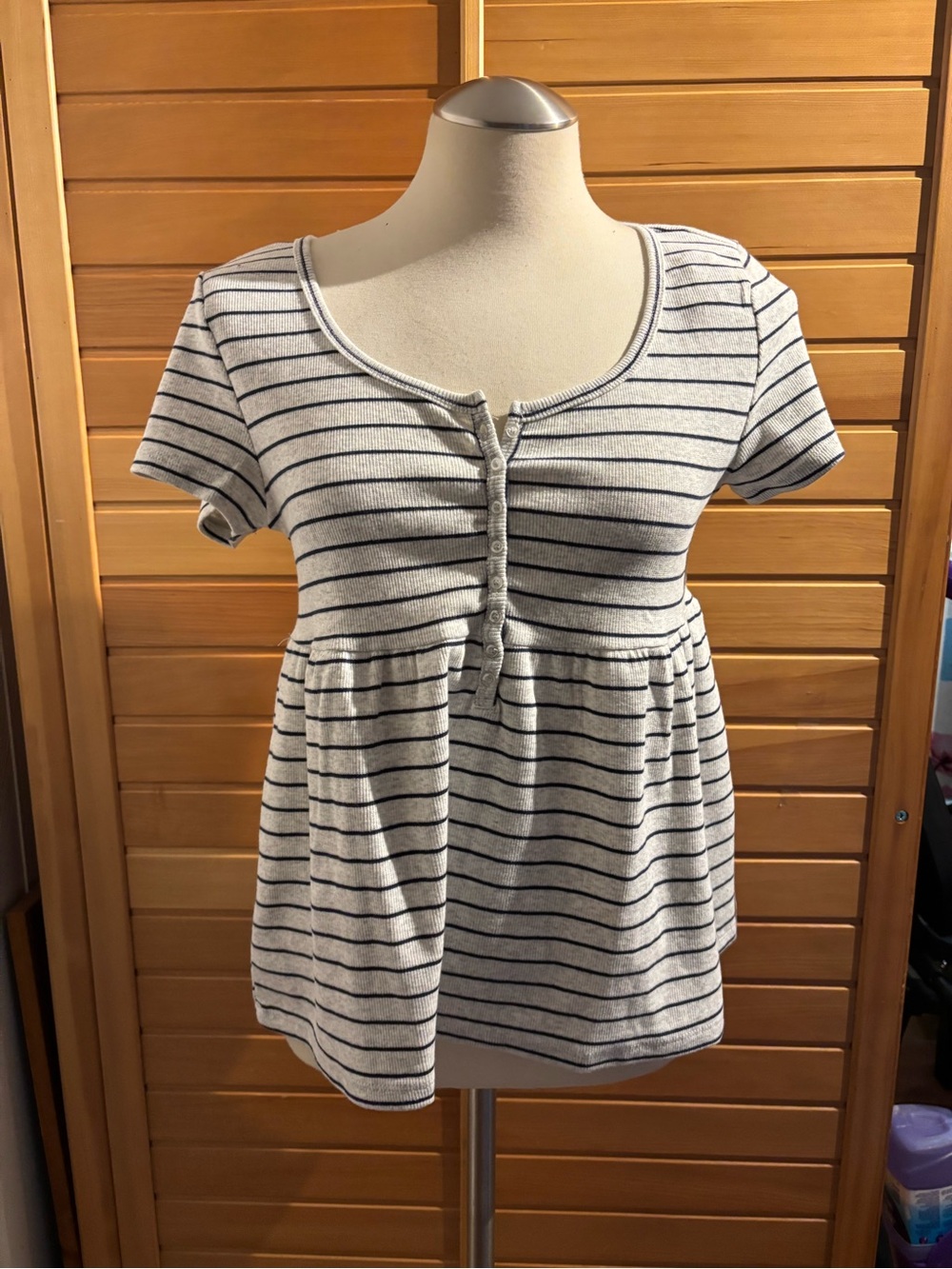 NWT by Pink Rose White & Navy Striped Scoop Button-Front Short Sleeve Top